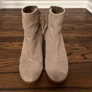Toms Suede booties size 9